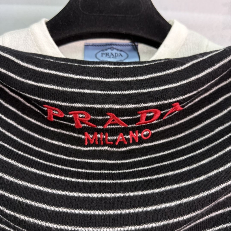 Pra*a sweaters